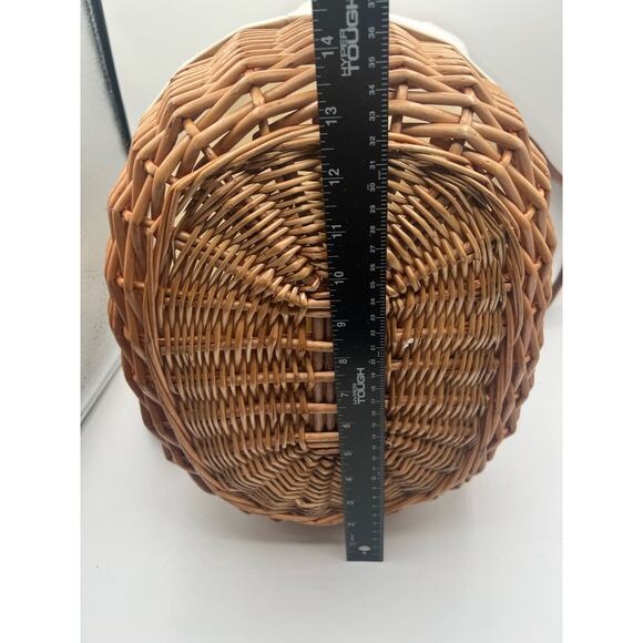 New England Patriots Mickey Mouse‎ Picnic Basket - Picture 4 of 9